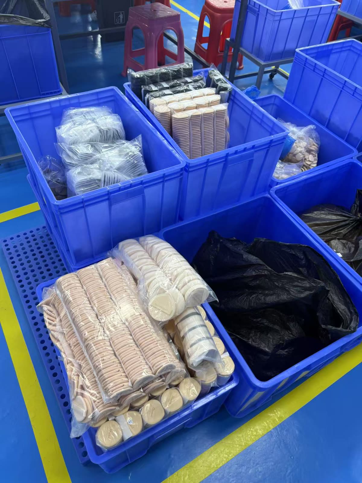 Bulk packing bins